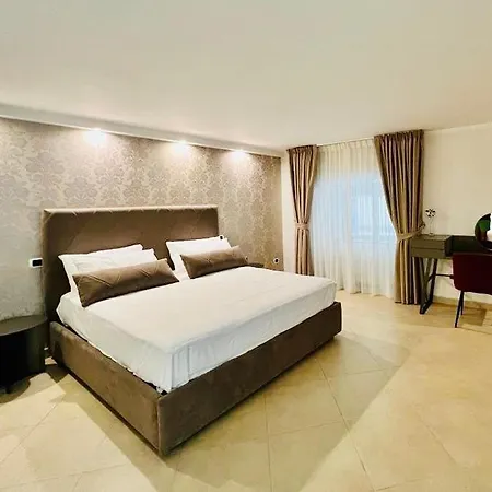 Royal House Bed & Breakfast